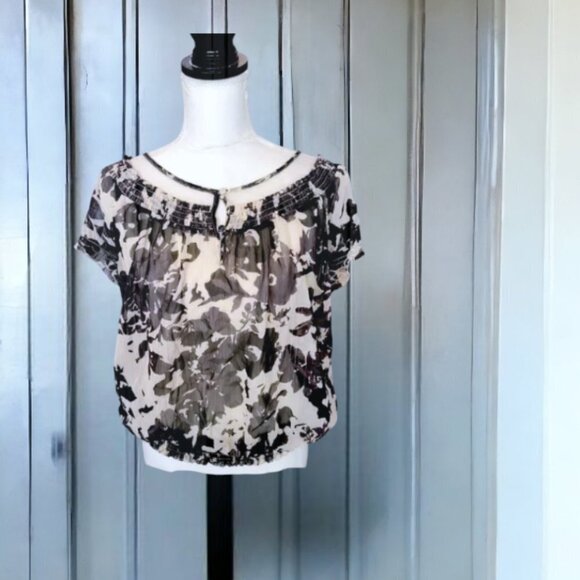 Express Tops - Express Black and Tan Sheer Floral Blouson Short Sleeve Blouse in Size M…